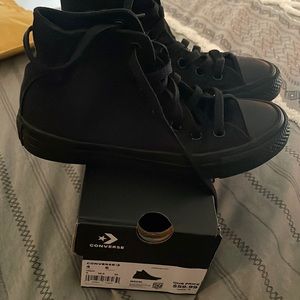 Black converse
